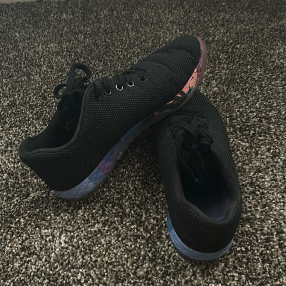 Nobull size 9 black sneakers
